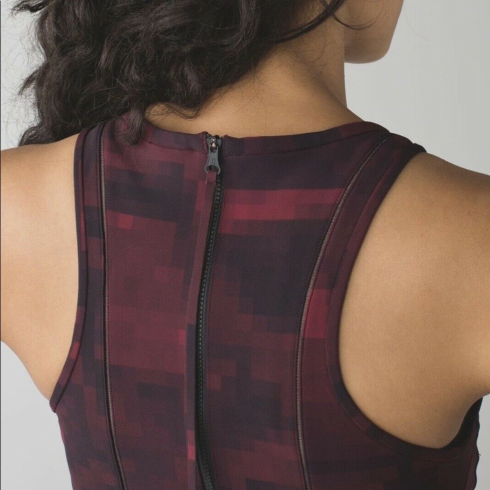 Lululemon dress size 4